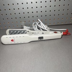 Voloom Hair Volumizing Iron 1 1/2" Pearl White Model OIPW15 - Tested & Working!
